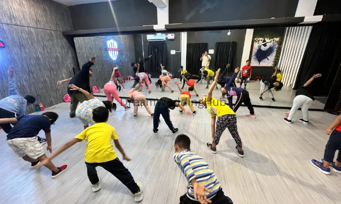 MIO DANCE STUDIO